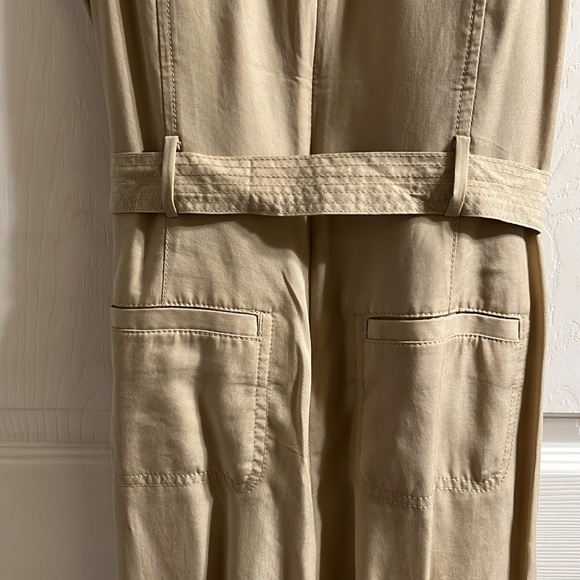 Banana Republic jumpsuit 6 - Picture 6 of 8